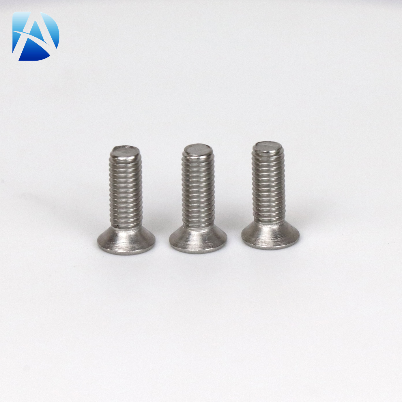 Applications And Advantages of Using Flange Head Socket Head Screws in Industrial