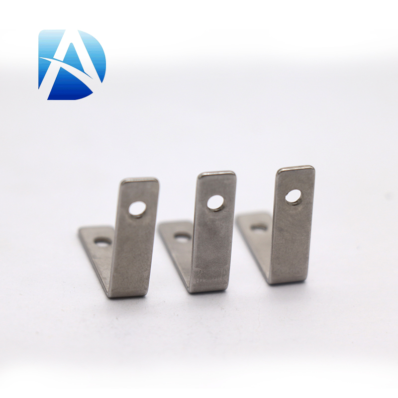 Custom Stainless steel L-shaped bracket