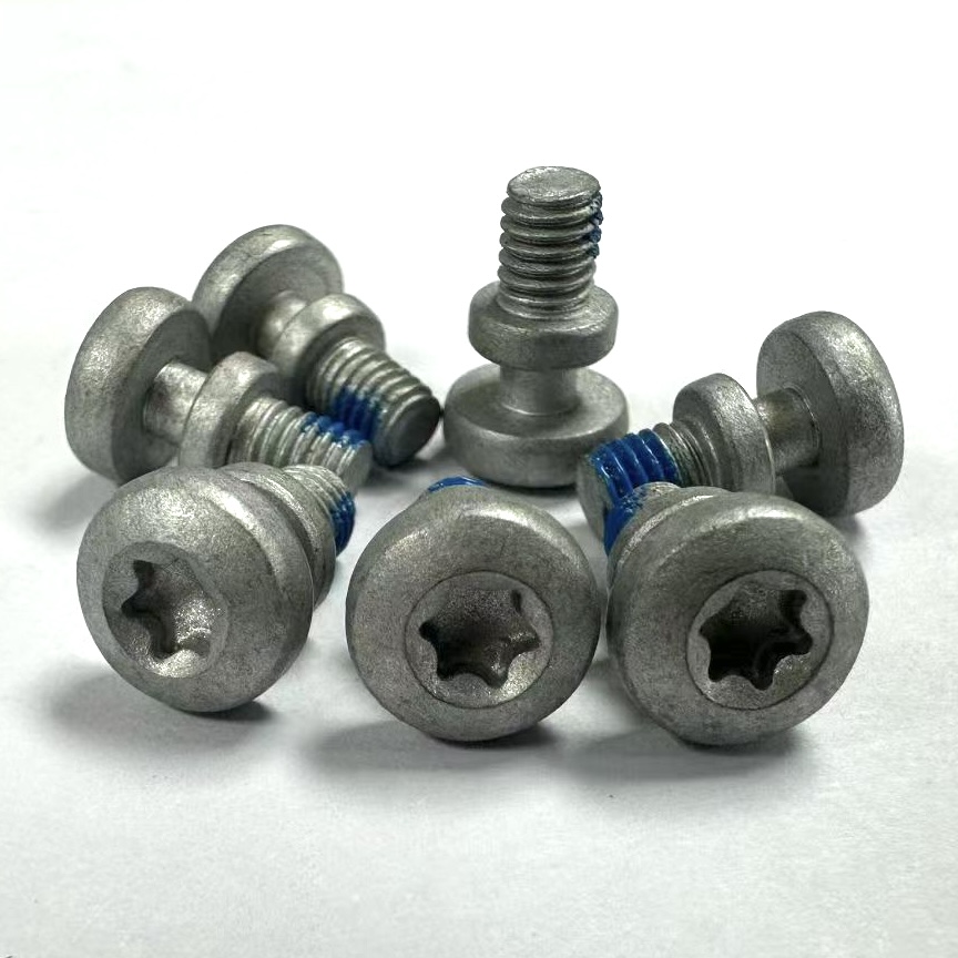 Carbon steel screws with Dacromet Geomet Coating