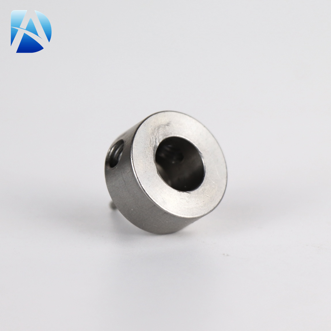Precision Customized CNC Turning Long Shaft Custom Titanium Micro CNC Swiss Turned Stainless Steel Machining
